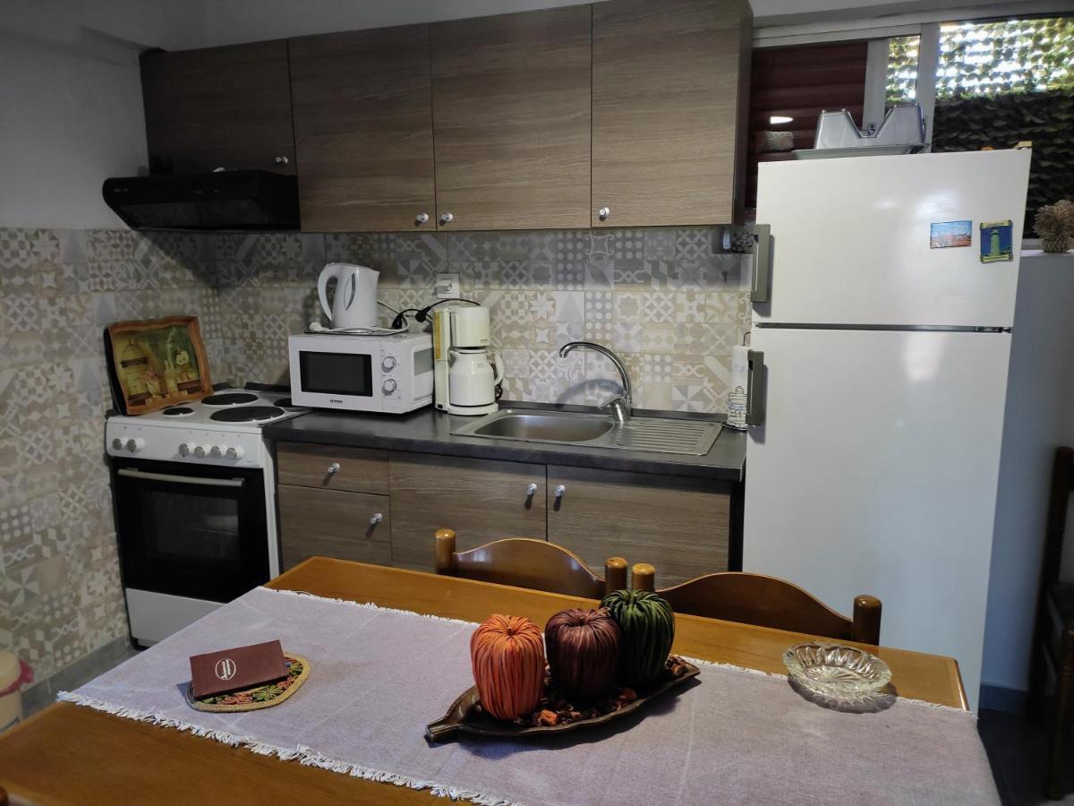 Georgia'S Apartment Palioura Ngoại thất bức ảnh