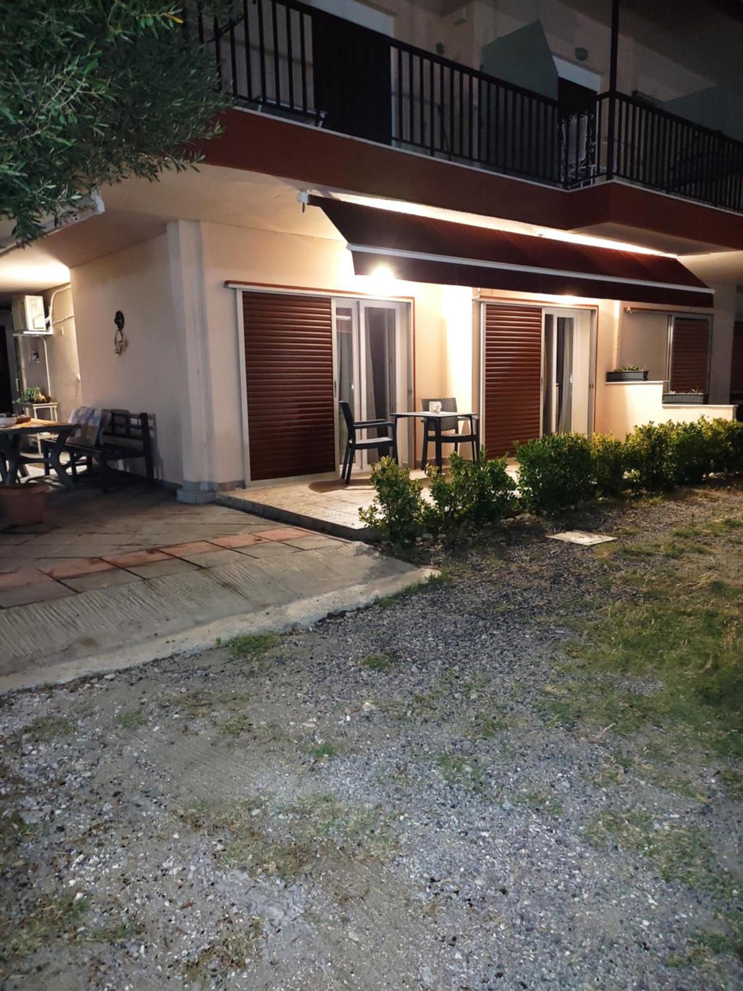 Georgia'S Apartment Palioura Ngoại thất bức ảnh